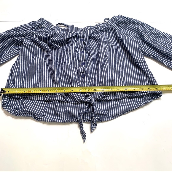 Charlotte Russe Blue Pinstriped Off The Shoulder - Picture 5 of 6